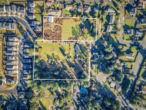 2000 NE 2001 Ne Laurie Vei Loop, Poulsbo, WA 98370