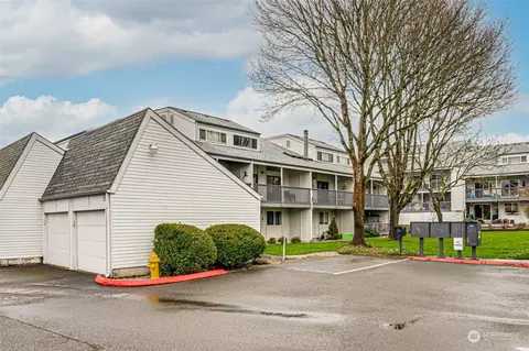 307 NE 85th St #J, Vancouver, WA 98665