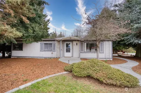 42 Holley Cir, Port Angeles, WA 98362