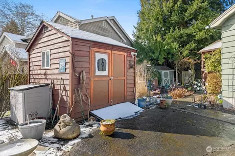 Exterior - 9730 Sharon Dr, Everett, WA 98204 photo 13 of 13