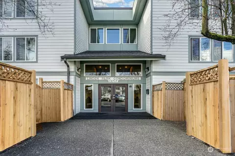13717 Linden Ave N #308, Seattle, WA 98133