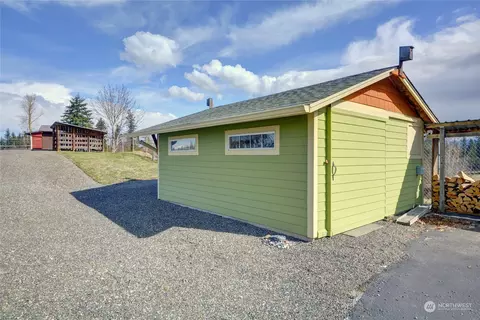 Exterior - 1950 Central Rd, Everson, WA 98247 photo 9 of 10