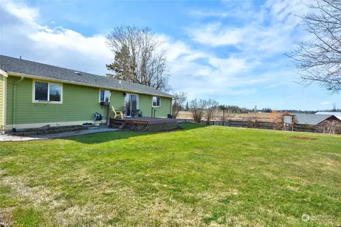 Exterior - 1950 Central Rd, Everson, WA 98247 photo 4 of 10