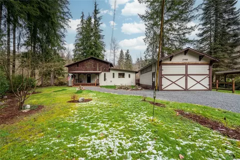 21905 S River Dr, Granite Falls, WA 98252