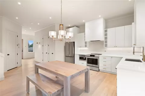Kitchen - 11618 SE 35th Ave #A, Everett, WA 98208 photo 1 of 4