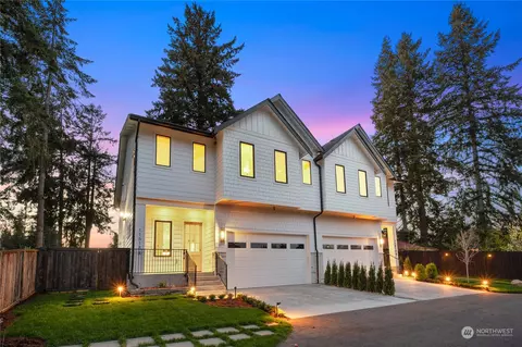 Exterior - 11618 SE 35th Ave #A, Everett, WA 98208 photo 3 of 4