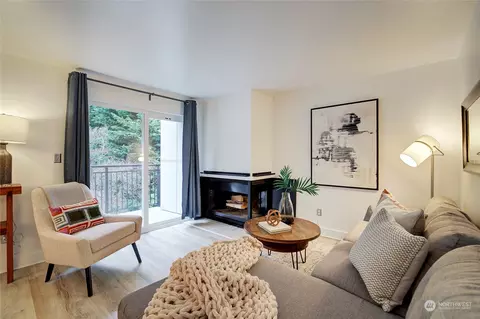 210 SW Clark St #A303, Issaquah, WA 98027