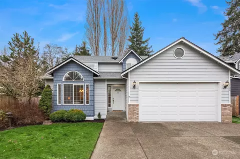 4706 NE 23rd St, Renton, WA 98059