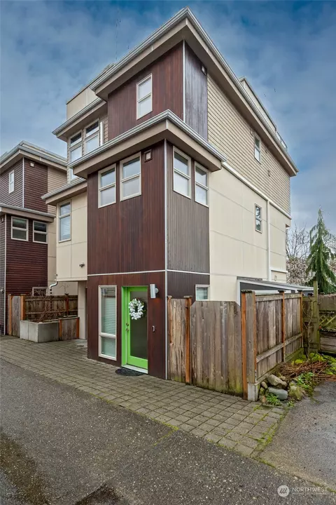 6311 26th Ave NW, Seattle, WA 98107