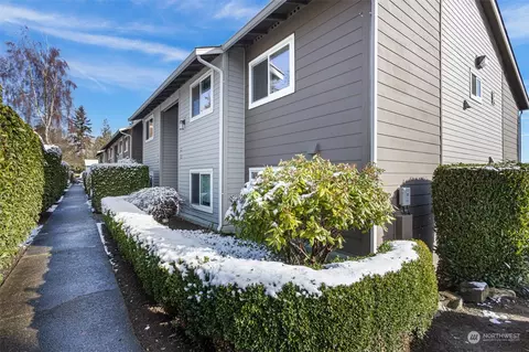 921 130th St SW #H206, Everett, WA 98204