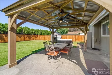 Exterior - 2507 Harmony Ln, Enumclaw, WA 98022 photo 4 of 8