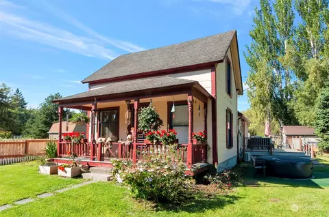 18325 Vashon Hwy SW, Vashon, WA 98070