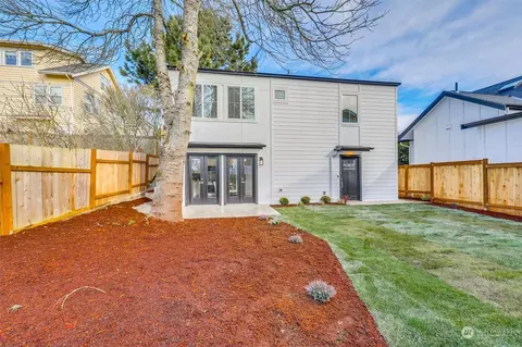 7341 18th Ave NW, Seattle, WA 98117