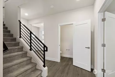 Entry Way - 17916 3rd Pl W, Bothell, WA 98012 photo 2 of 4