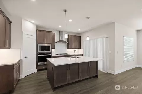 Kitchen - 17916 3rd Pl W, Bothell, WA 98012 photo 1 of 6