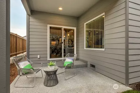 Exterior - 302 179th Pl SW, Bothell, WA 98012 photo 2 of 2