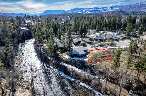 613 Pine Loop, Winthrop, WA 98862 photo 2