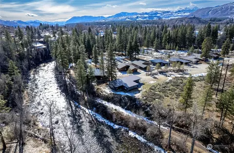 613 Pine Loop, Winthrop, WA 98862