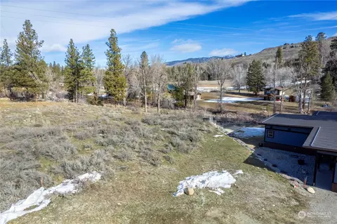 613 Pine Loop, Winthrop, WA 98862 photo 3