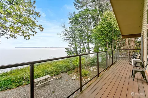 6957 Birch Bay Dr, Blaine, WA 98230