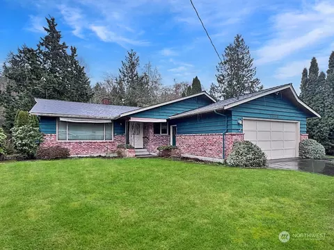 10350 44th Ave NE, Seattle, WA 98125