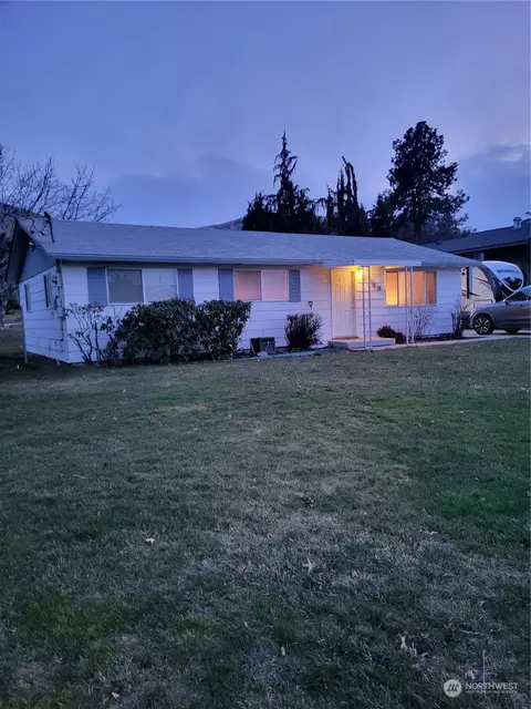 1705 Castlerock Ave, Wenatchee, WA 98801