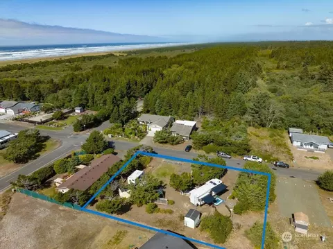 804 357th St, Ocean Park, WA 98640