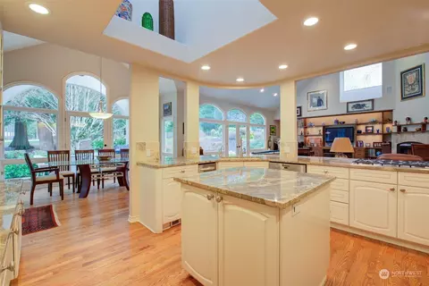 Kitchen - 2027 148th St SE, Mill Creek, WA 98012 photo 2 of 4