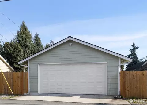 Exterior - 3706 Wetmore Ave, Everett, WA 98201 photo 7 of 8