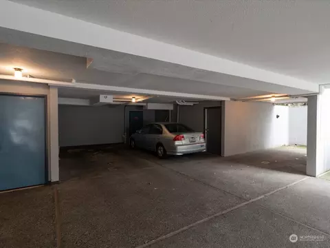 1122 10th Ave E #103, Seattle, WA 98102 photo 22