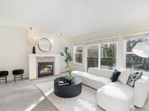 1122 10th Ave E #103, Seattle, WA 98102 photo 12
