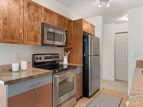 1122 10th Ave E #103, Seattle, WA 98102 photo 7