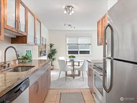 1122 10th Ave E #103, Seattle, WA 98102 photo 6