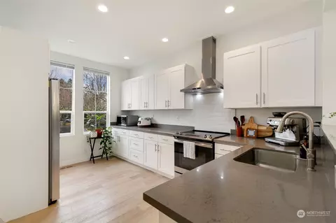 4485 249th Ter SE, Issaquah, WA 98029