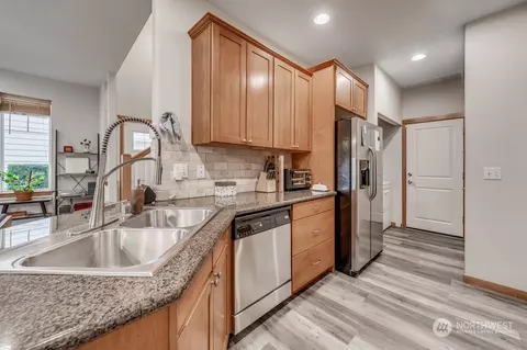 Kitchen - 7510 Broadway #14, Everett, WA 98203 photo 4 of 7