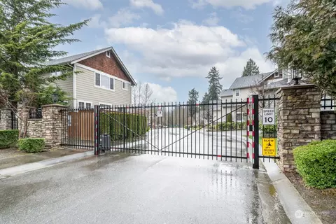Exterior - 7510 Broadway #14, Everett, WA 98203 photo 7 of 8