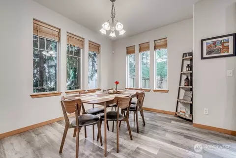 Dining - 7510 Broadway #14, Everett, WA 98203 photo 1 of 2