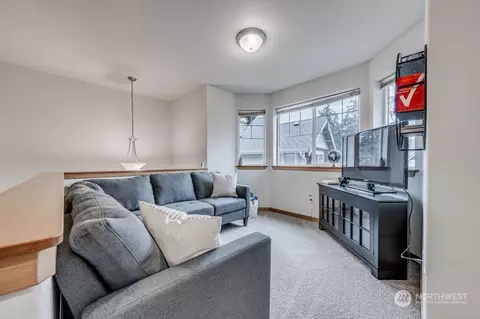 Living - 7510 Broadway #14, Everett, WA 98203 photo 3 of 3