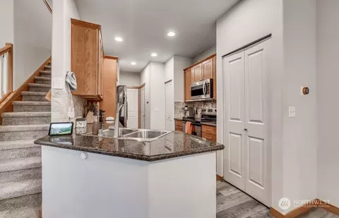Kitchen - 7510 Broadway #14, Everett, WA 98203 photo 3 of 7