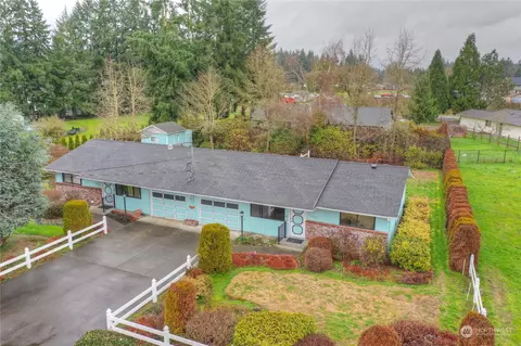 10320 184th Ave SW #A&B, Rochester, WA 98579
