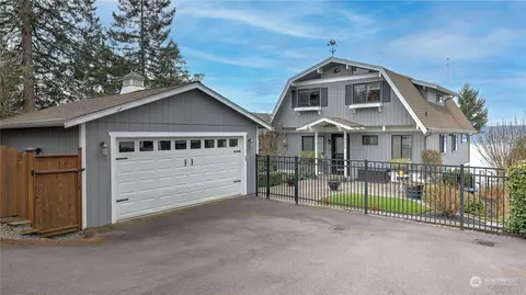 3614 Forest Beach Dr NW, Gig Harbor, WA 98335