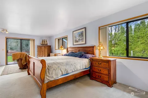 Bedroom - 20615 Brown Rd, Monroe, WA 98272 photo 4 of 5