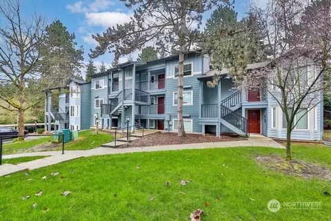 11103 NE 124th Ln #C210, Kirkland, WA 98034