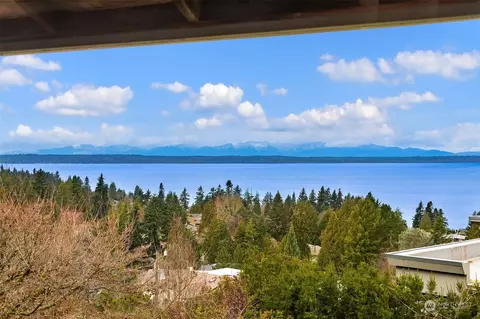 7405 172nd St SW, Edmonds, WA 98026