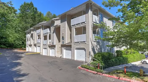 801 Rainier Ave N #G239, Renton, WA 98057