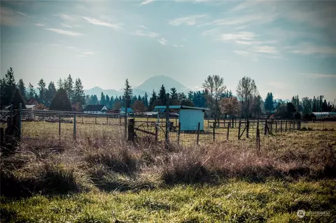 View/Area - 43119 234th Pl SE, Enumclaw, WA 98022 photo 2 of 4
