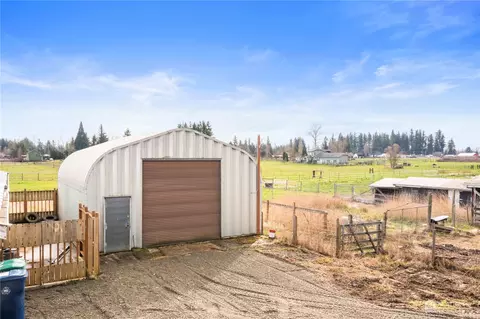 Exterior - 43119 234th Pl SE, Enumclaw, WA 98022 photo 5 of 7