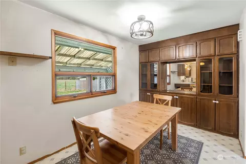 Dining - 43119 234th Pl SE, Enumclaw, WA 98022 photo 1 of 1