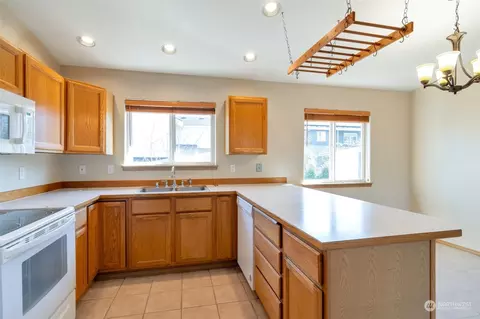 Kitchen - 5819 12th Ave W, Everett, WA 98203 photo 1 of 3