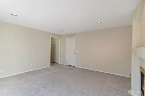 Bedroom - 5819 12th Ave W, Everett, WA 98203 photo 2 of 4